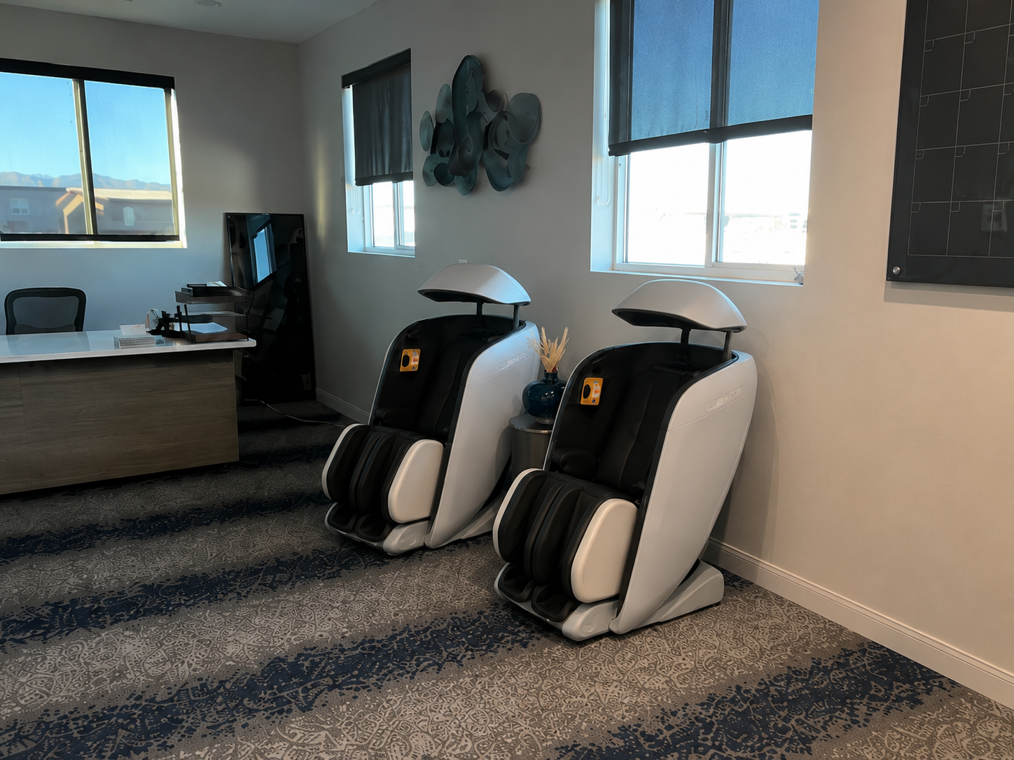 Lemo recovery chairs installed in a resort suite